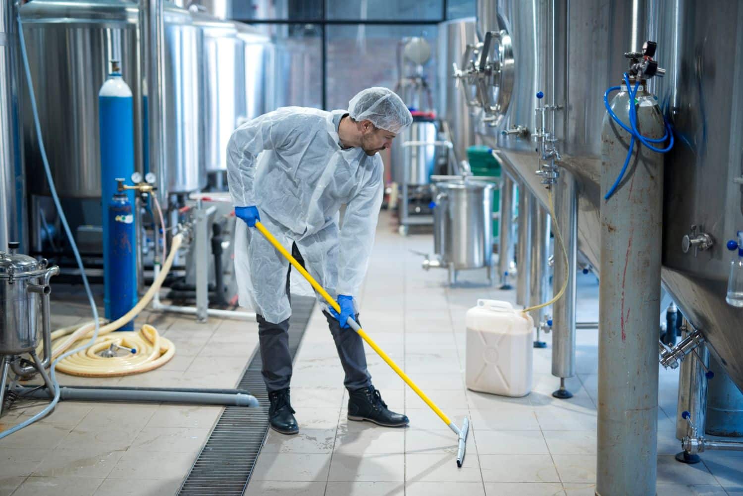 Detergenti cantina: sicurezza e igiene per la sanificazione enologica